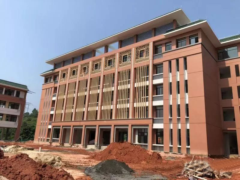 新兴县翔顺育才学校建设工程   总投资9000万